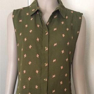 Cactus print button down 🌵